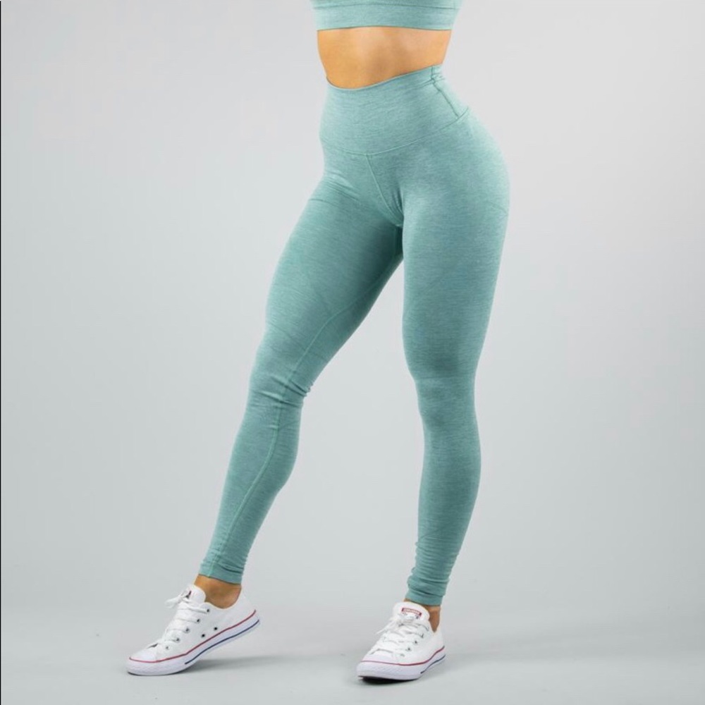 Alphalete revival leggings